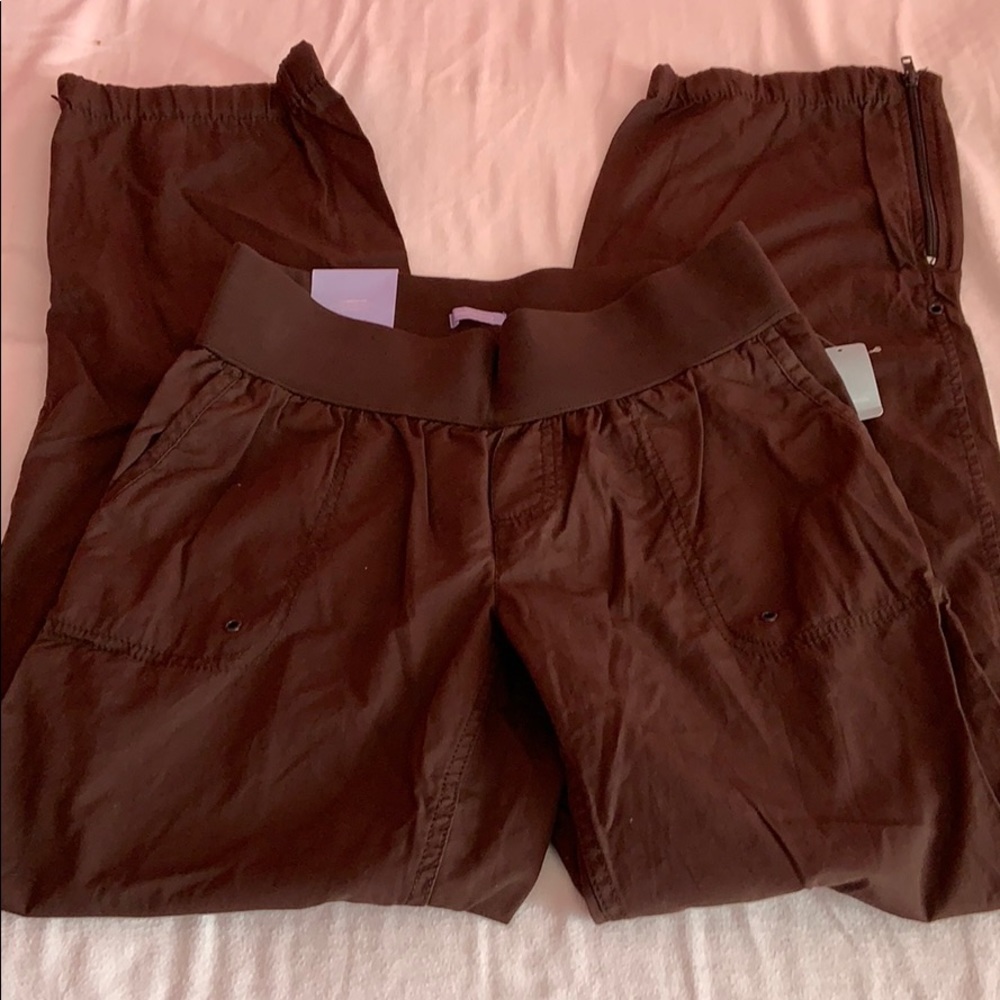 New Gap Maternity size 4 pants